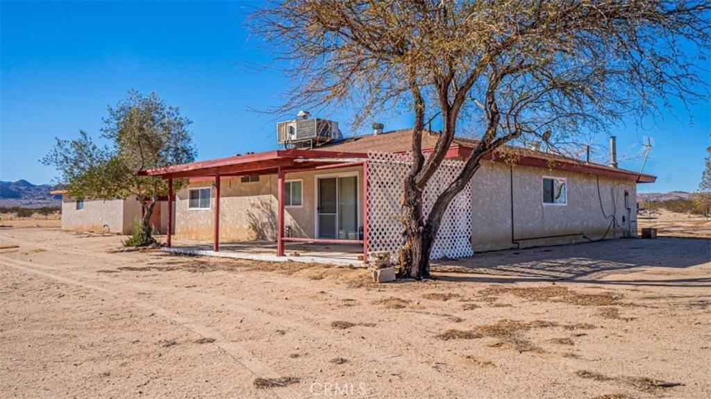 The Castle House Estate Hotel Joshua Tree Exterior photo